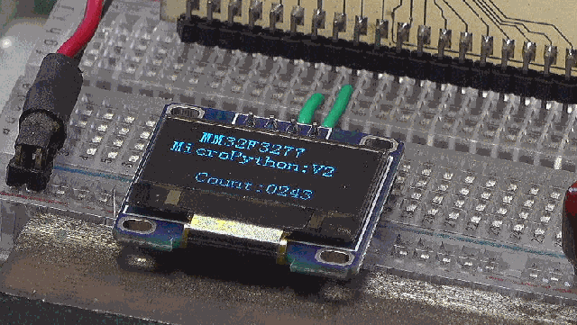 ▲ 图2.1.19 . oled通过i2c总线连接到mm32f3277的i2c总线