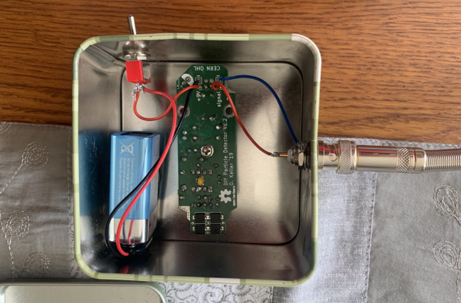 ▲ 制作完毕的粒子检测器设备