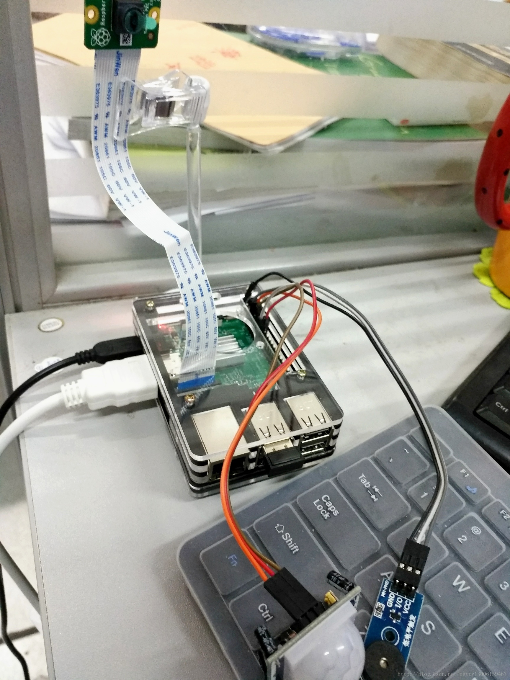 这里写图片描述