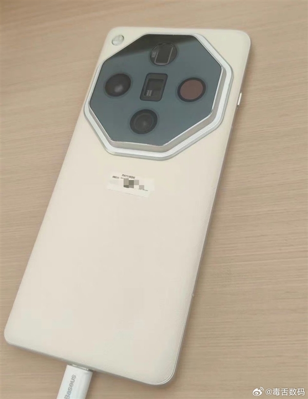 oppo find x7 pro工程机泄露：首次采用八卦阵镜头设计
