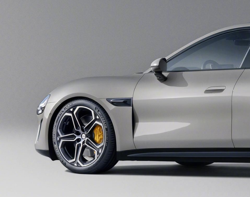 小米汽车、雷军 (图片来源:官方或第三方截图) 小米汽车、雷军