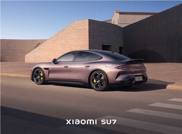今晚上市！雷军公布小米su7 霞光紫新配色