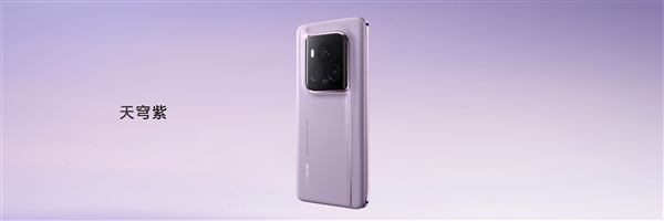 开启0贴膜时代！荣耀magic6 至臻版首发荣耀金刚巨犀玻璃：领先行业9-12个月