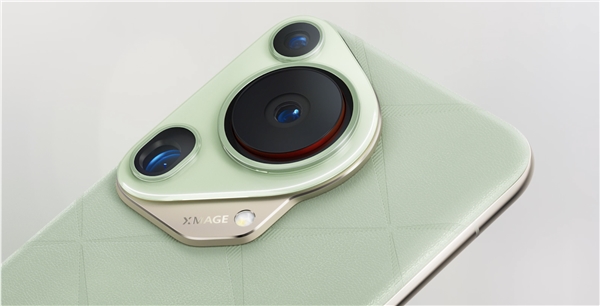 华为pura 70 ultra首创旋动可伸缩摄像头!8.4mm机身塞入1英寸大底传感器