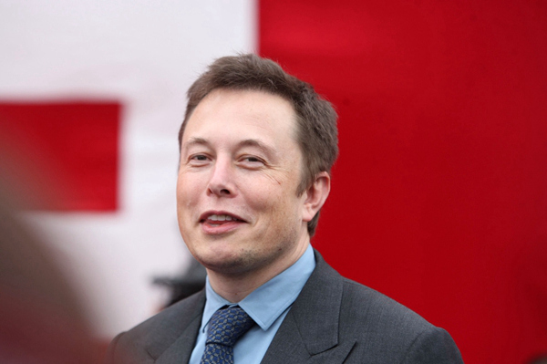 马斯克、特斯拉 (图片来源图虫:已授靠谱客使用) 马斯克、特斯拉