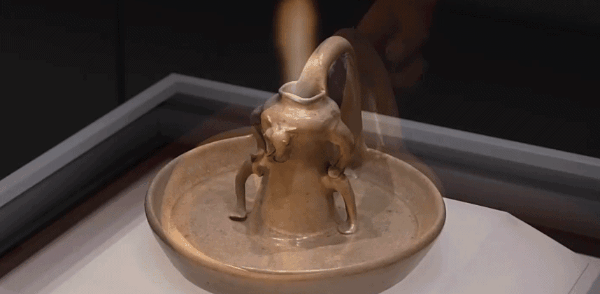 叉腰、扎馬步：看看我國 1600 多年前的「手電筒」