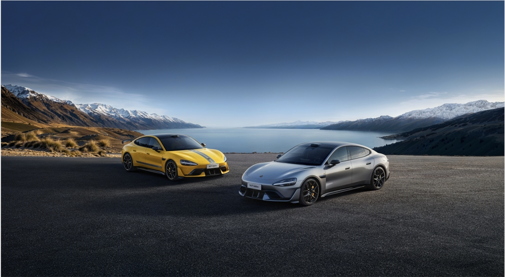 自信驾驭强大 小米 SU7 Ultra 正式发布售价 52.99 万元