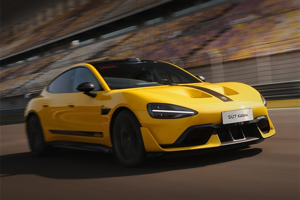 雷军超额完成年度目标！小米su7 ultra大定突破15000台