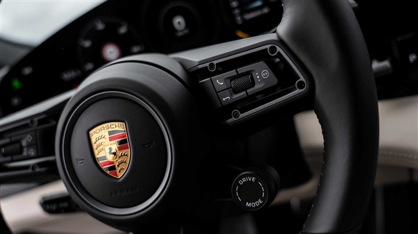 一季度销量不足万台：保时捷在华销量暴跌42%