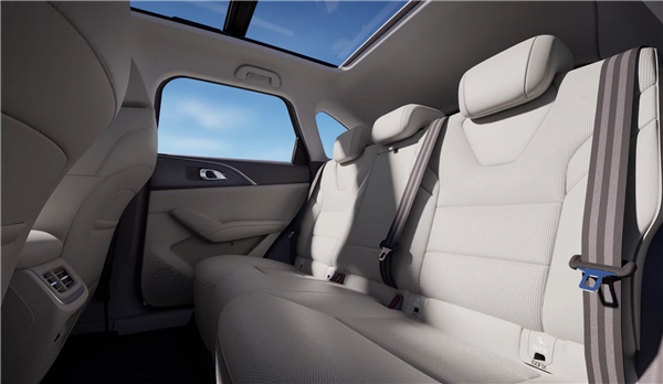 同级唯一全系四驱 全新哈弗枭龙max上市：限时仅需11.38万起