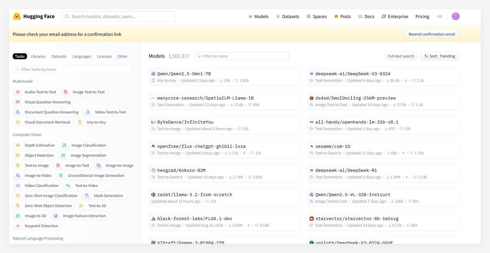 阿里通义千问登顶全球开源模型榜首；MiniMax推Speech-02语音模型；​ChatGPT付费用户激增至2000万