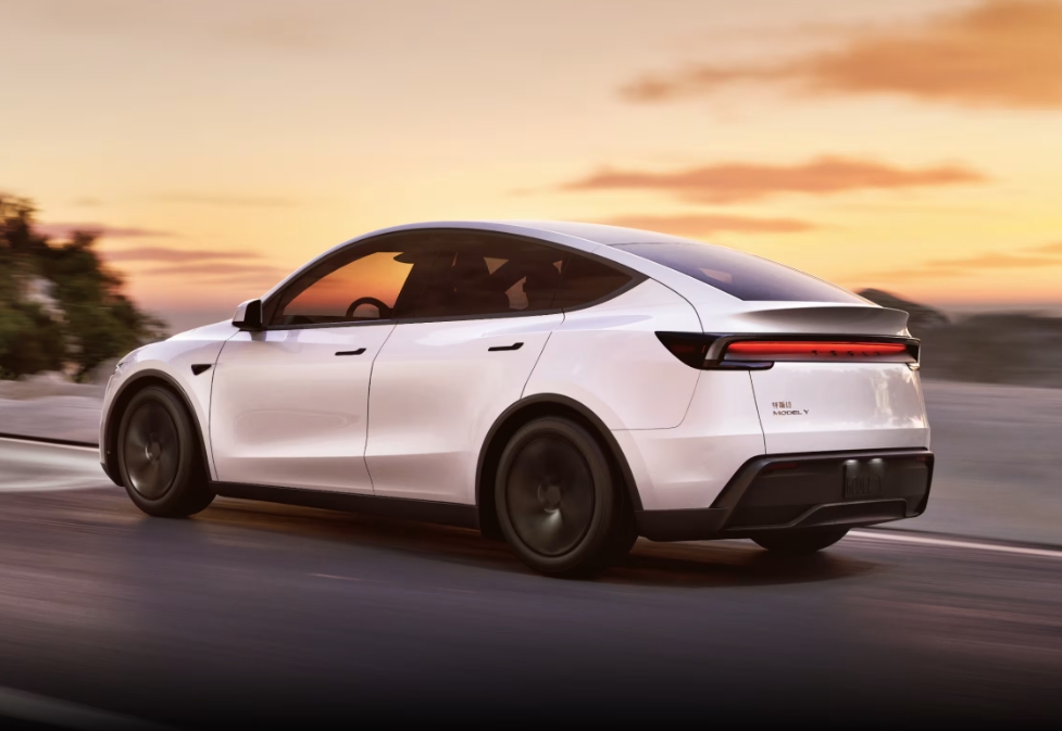 特斯拉Model Y L开启全国首批交付：售价33.9万元起