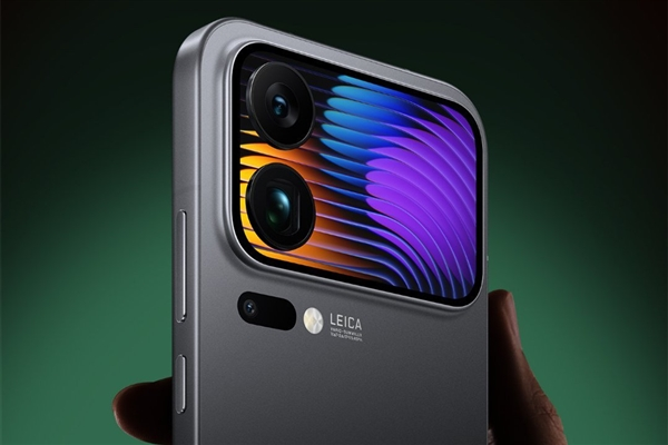 卢伟冰：小米17 pro背屏花了10个亿 友商想跟进不一定跟得起 实在太贵了