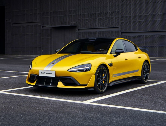 雷军 2025 两会发声：提议对新能源汽车号牌设计与颜色进行优化